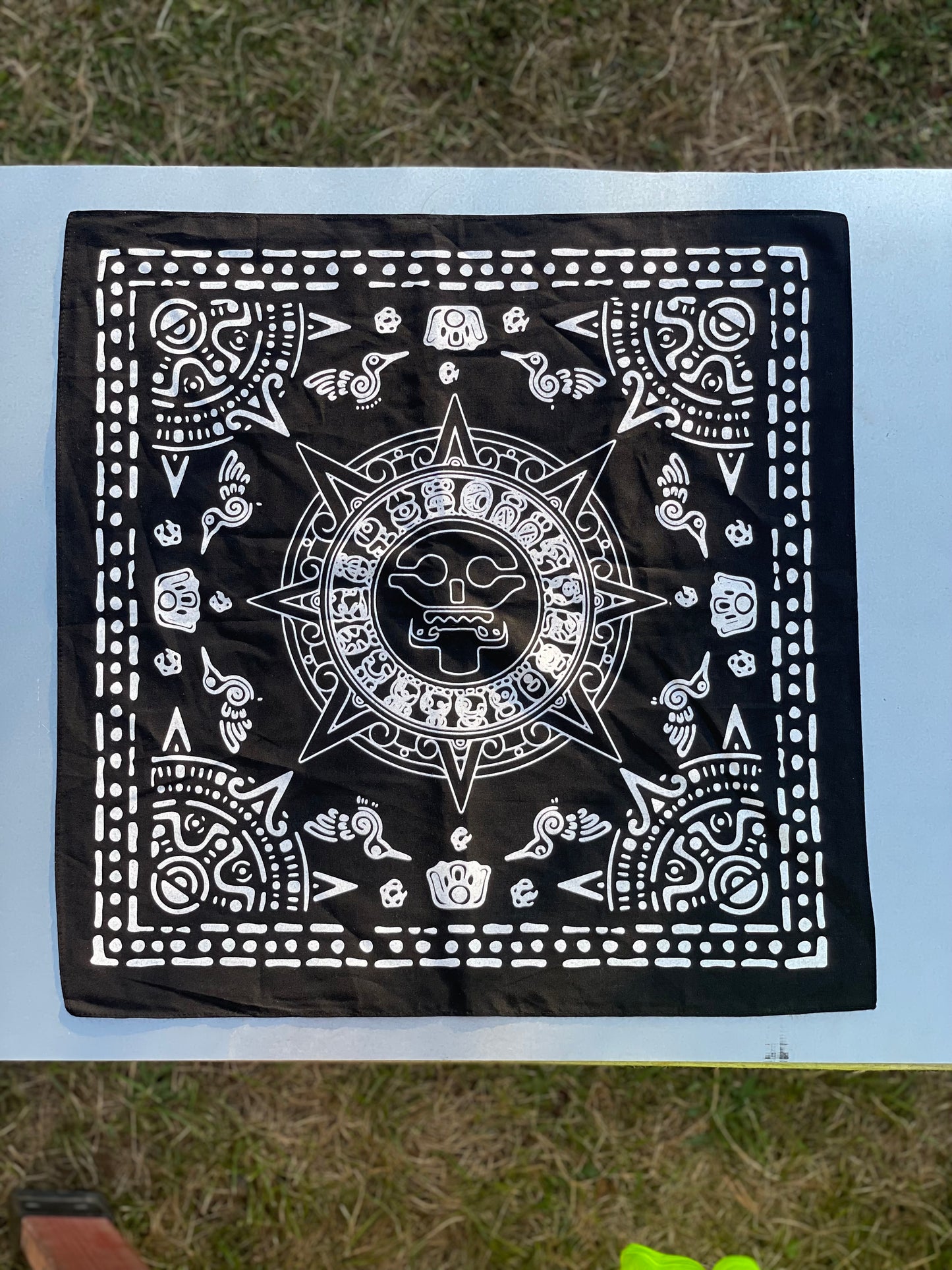 X-CLUSIVE CABRÓN BANDANA